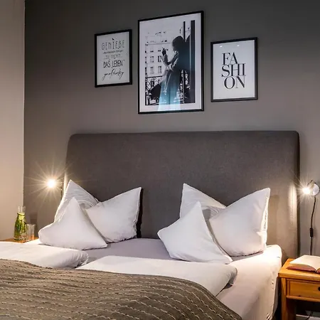 Hotel Mana Lisa Boutiquehotel 4*